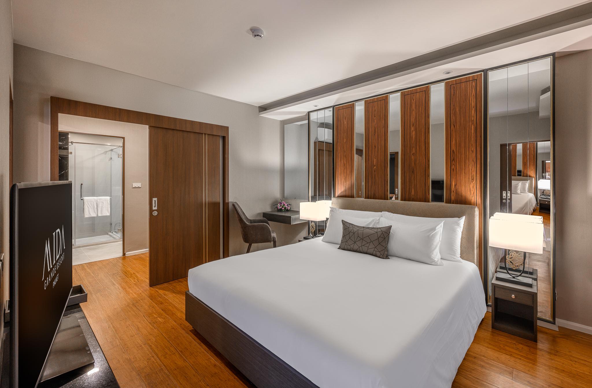 ไมด้า แกรนด์ รีสอร์ต ภูเก็ต Hotel Phuket ภายนอก รูปภาพ